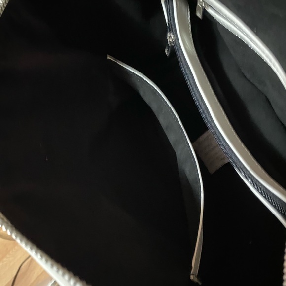 Sassy Jones purse with dust bag - Picture 15 of 16